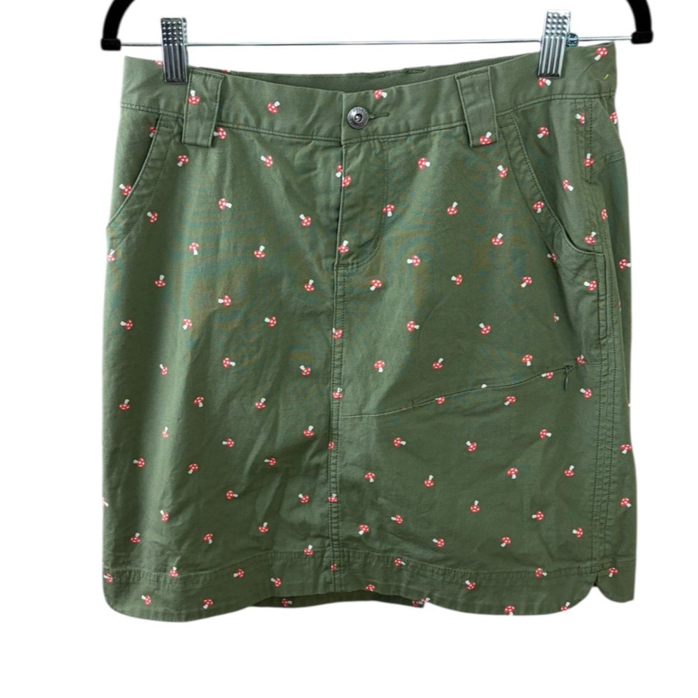 Duluth Trading Gardening Petal Skort Skirt Size 6 Green With Mushrooms Olive